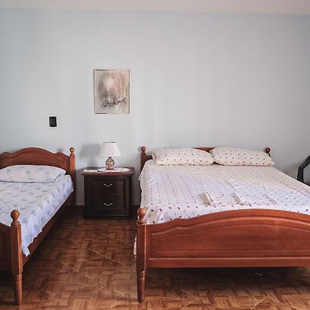 Apartments Mehmeti Vlorë Pokoj fotografie